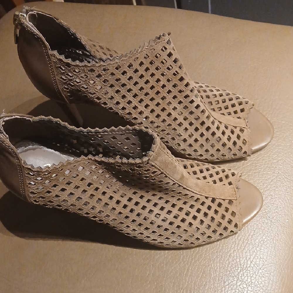 Marc Fisher Tan Peep-Toe Heels
